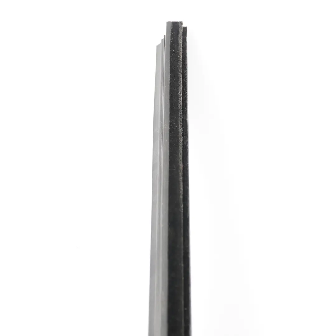 Mercedes W246 Joint d'étanchéité vitre intérieure porte avant droite - SKU A2467251200 - Numéro de pièce A2467251200
