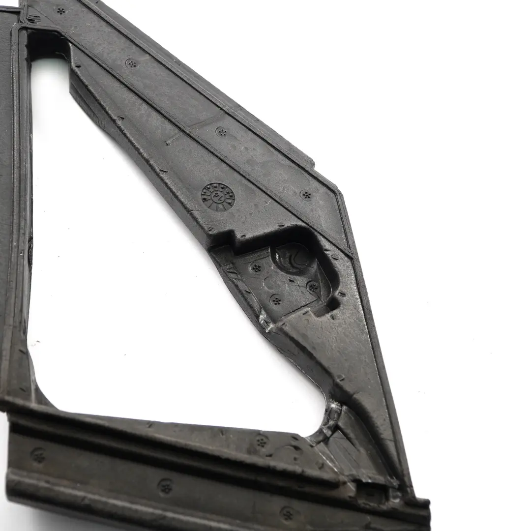 Mirror Cover Mercedes W246 Door Front Right O/S Interior Triangle to with Part number A2467270488 Mirror Cover Mercedes W246 Door Front Right O/S Interior Triangle - SKU A2467270488 - Part number A2467270488