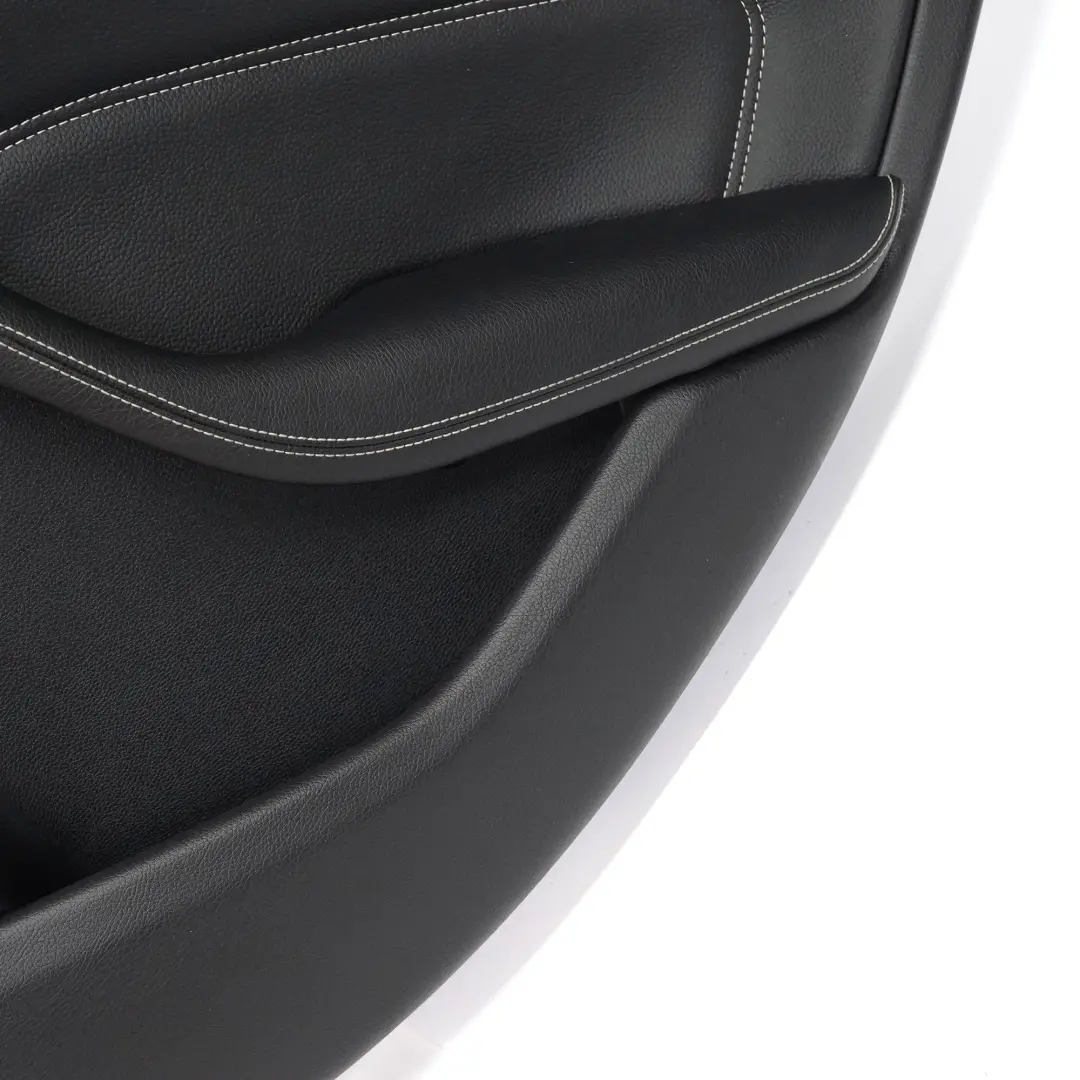 Panneau d'habillage de carte de porte arrière droite Cuir Noir pour Mercedes W246 à propos du numéro de pièce A2467300062 Mercedes W246 Panneau d'habillage de carte de porte arrière droite Cuir Noir - SKU A2467300062 - Numéro de pièce A2467300062
