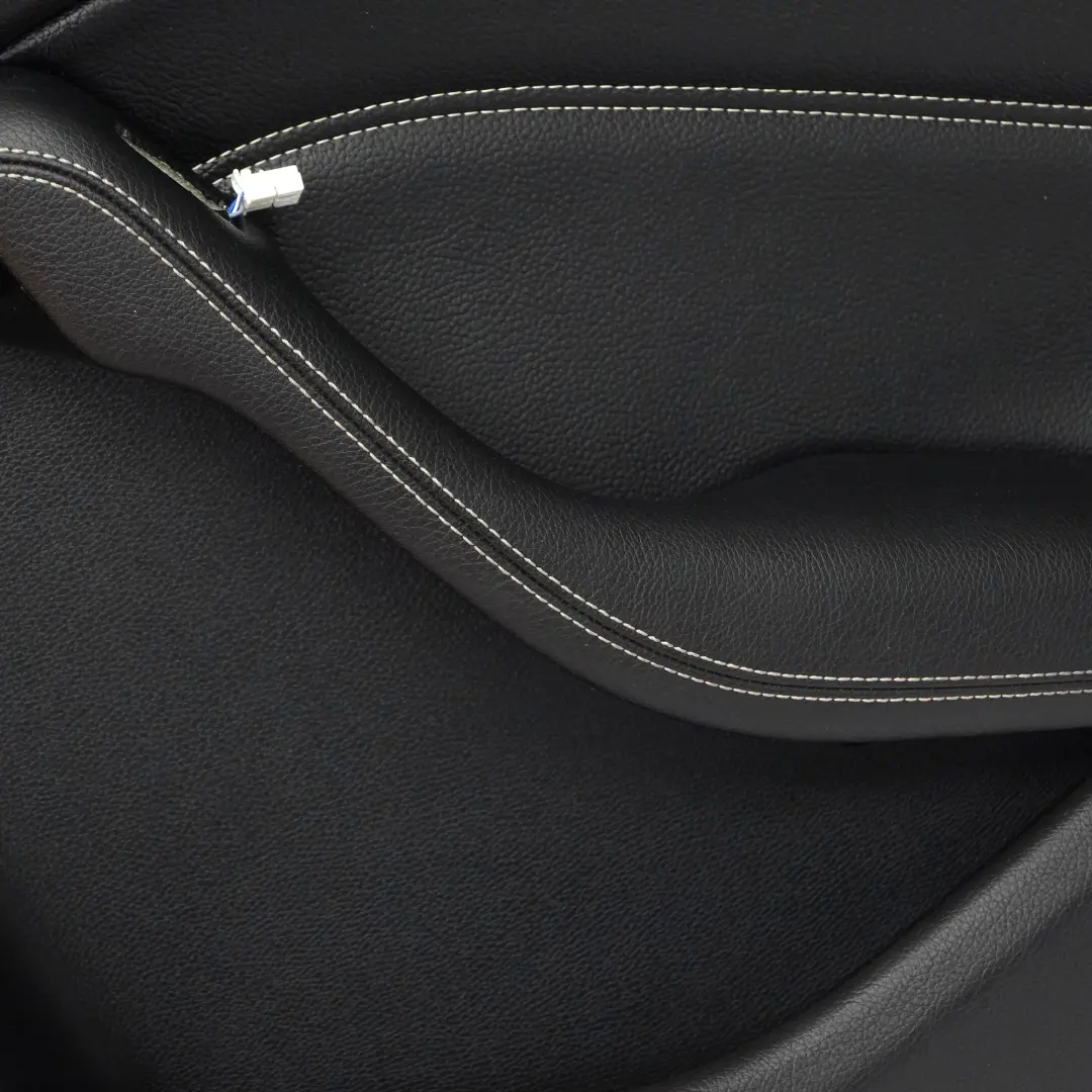 Mercedes W246 Panneau d'habillage de carte de porte arrière droite Cuir Noir - SKU A2467300062 - Numéro de pièce A2467300062