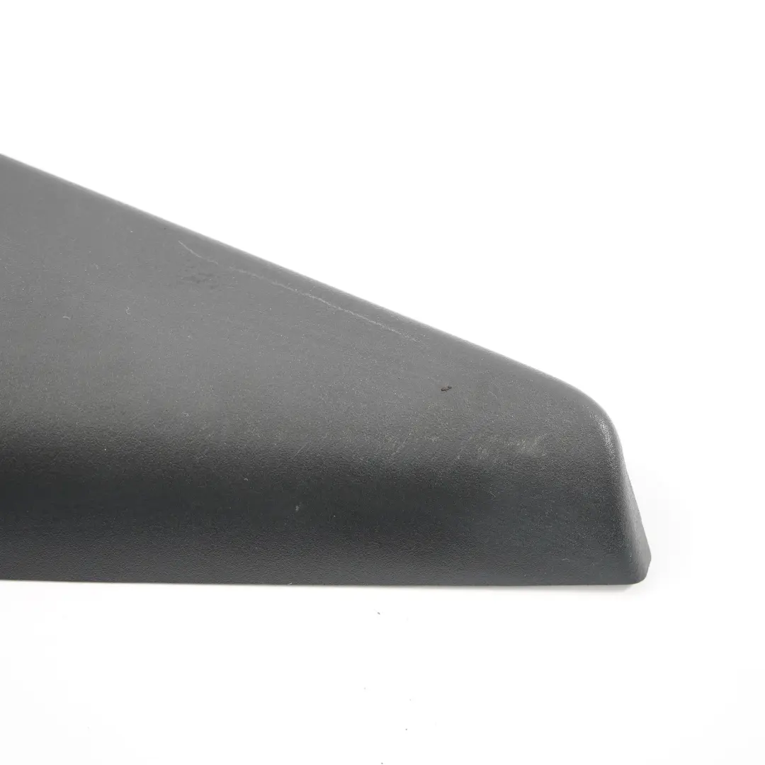 Carte porte garniture arrière gauche recouvrement pour Mercedes W246 à propos du numéro de pièce A2467300111 Mercedes W246 Carte porte garniture arrière gauche recouvrement - SKU A2467300111 - Numéro de pièce A2467300111