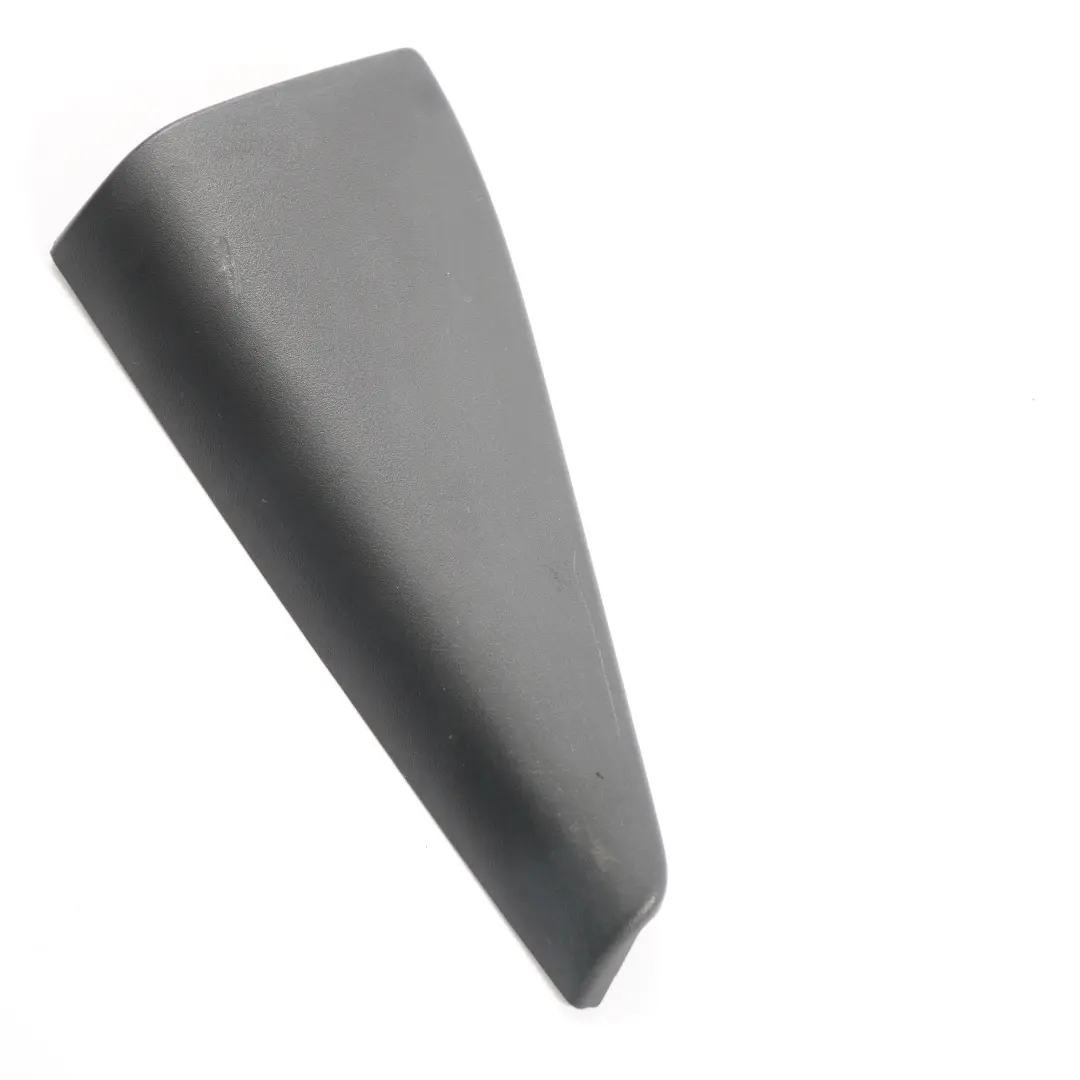 Carte porte garniture arrière gauche recouvrement pour Mercedes W246 à propos du numéro de pièce A2467300111 Mercedes W246 Carte porte garniture arrière gauche recouvrement - SKU A2467300111 - Numéro de pièce A2467300111