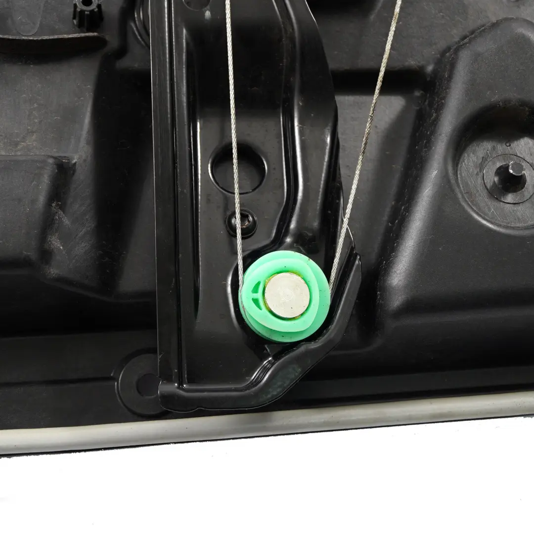 Mercedes W246 Support Carte Porte Arriere Gauche Lève-Vitre Régulateur - SKU A2467300179 - Numéro de pièce A2467300179