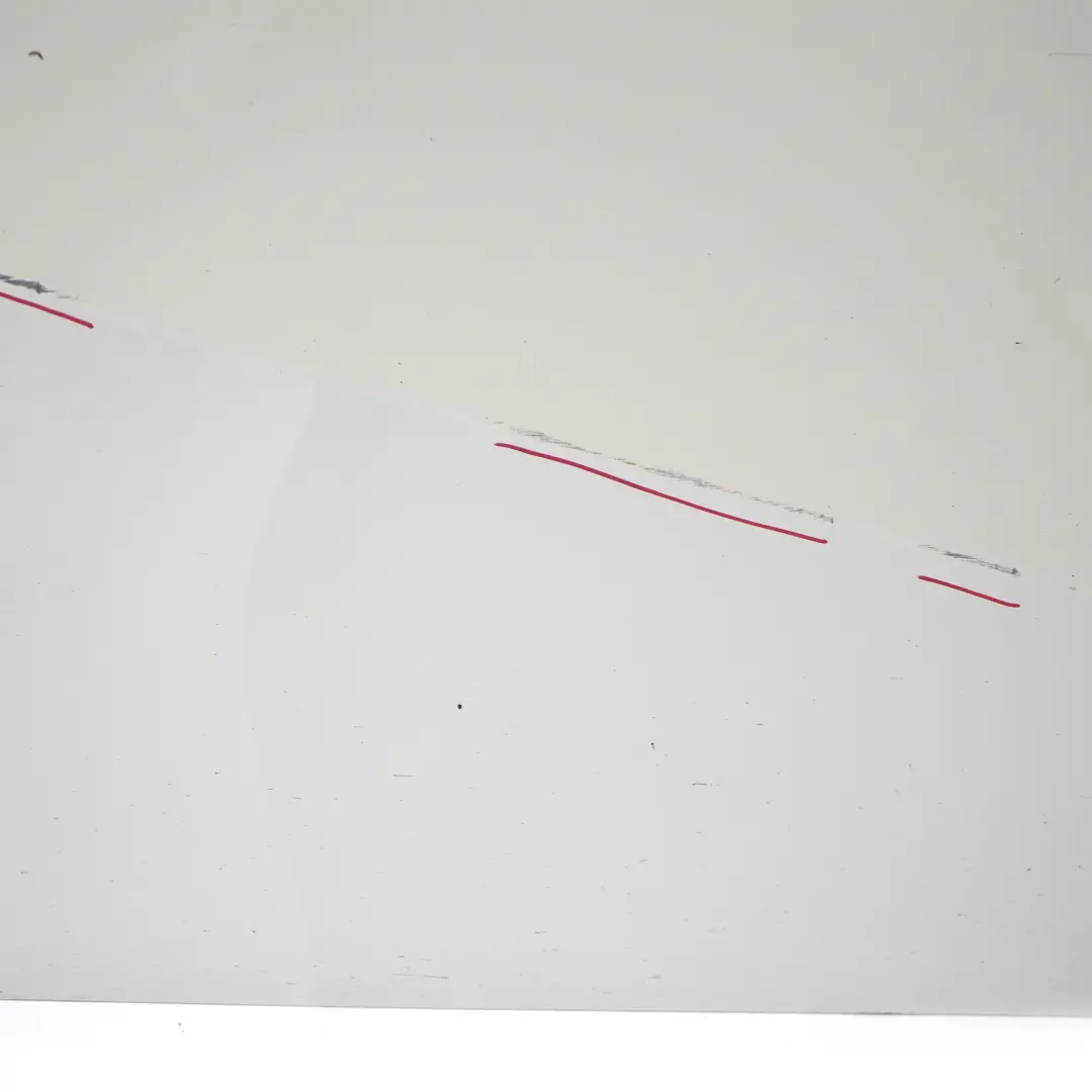 Porta posteriore destra Classe B Bianco Calcite - 650 per Mercedes W246 con numero di parte A2467300205 Mercedes W246 Porta posteriore destra Classe B Bianco Calcite - 650 - SKU A2467300205-CW - Numero di parte A2467300205