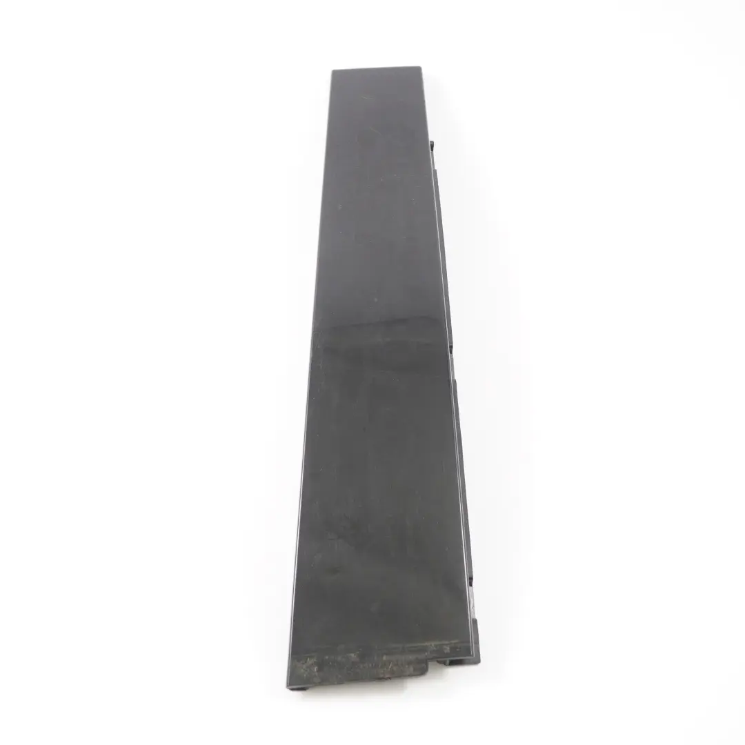 Mercedes W246 Rivestimento porta B-Pillar Striscia posteriore sinistra - SKU A2467320100 - Numero di parte A2467320100