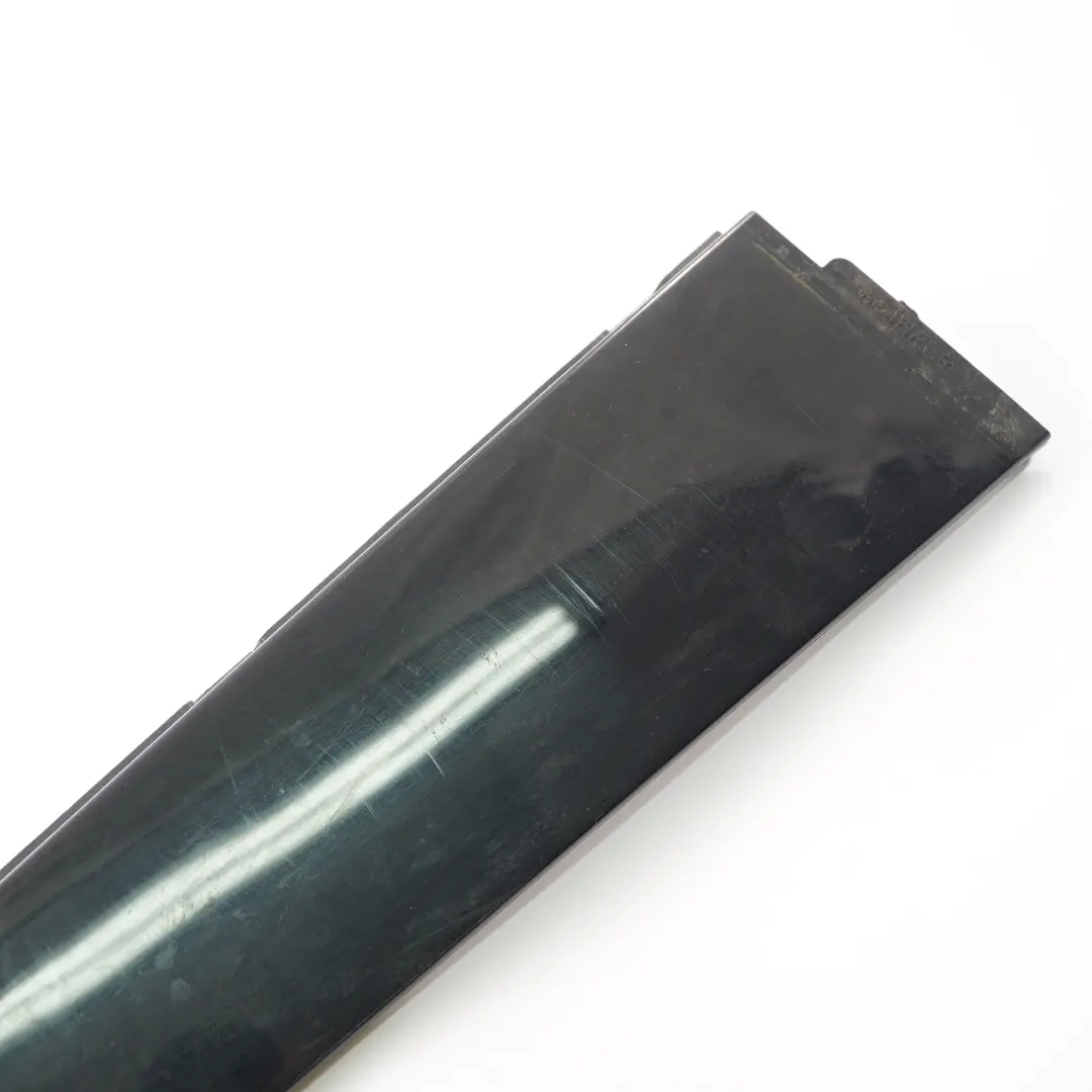 Mercedes W246 Garniture Porte B-Pillar Strip Arrière Gauche Brillant - SKU A2467320100 - Numéro de pièce A2467320100