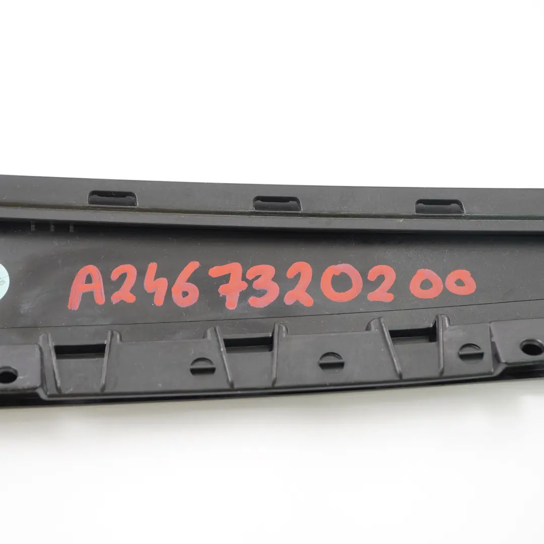 Rivestimento porta B-Pillar Striscia posteriore destra Alto Lucido per Mercedes W246 con numero di parte A2467320200 Mercedes W246 Rivestimento porta B-Pillar Striscia posteriore destra Alto Lucido - SKU A2467320200 - Numero di parte A2467320200