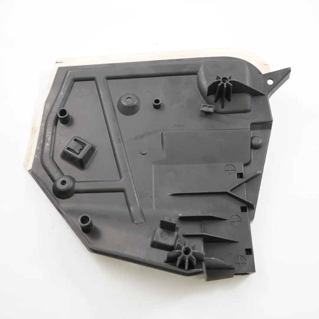 Drenaje Agua Puerta Trasera Derecha Aislamiento Tapa para Mercedes W246 con número de pieza A2467320295 Mercedes W246 Drenaje Agua Puerta Trasera Derecha Aislamiento Tapa - SKU A2467320295 - Número de pieza A2467320295