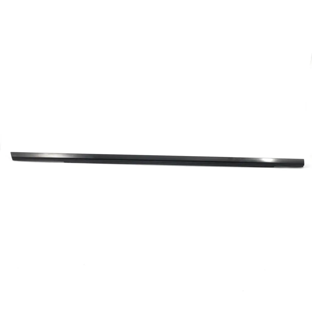 Mercedes W246 Barra embellecedora trasera izquierda negra - SKU A2467350382 - Número de pieza A2467350382
