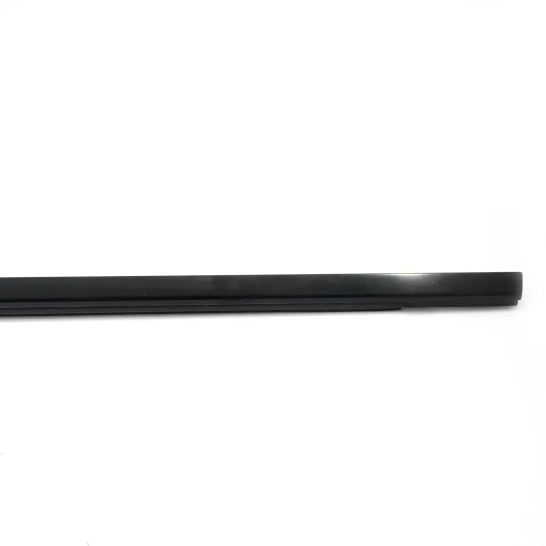 Mercedes W246 Barra embellecedora trasera izquierda negra - SKU A2467350382 - Número de pieza A2467350382