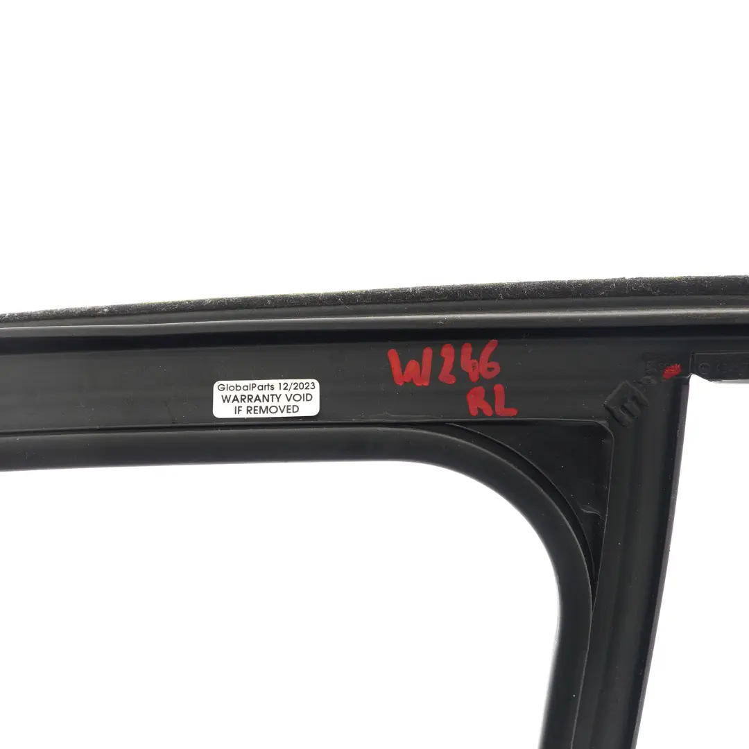 Fensterab dichtung Tür hinten links Rahmen für Mercedes W246 mit Teilenummer A2467350700 Mercedes W246 Fensterab dichtung Tür hinten links Rahmen - SKU A2467350700 - Teilenummer A2467350700