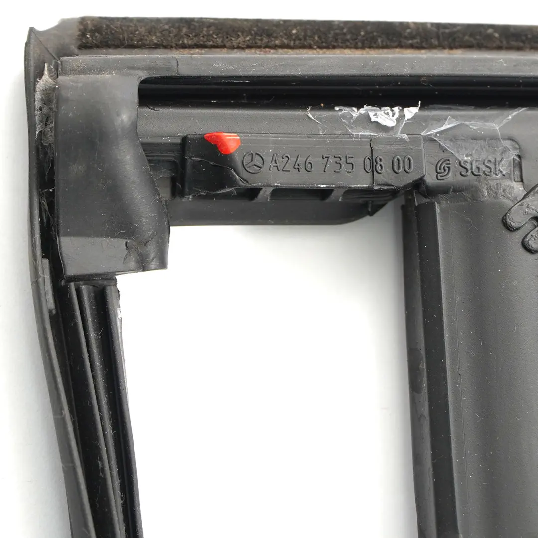 Joint d'étanchéité fenêtre Porte arrière droite cadre pour Mercedes W246 à propos du numéro de pièce A2467350800 Mercedes W246 Joint d'étanchéité fenêtre Porte arrière droite cadre - SKU A2467350800 - Numéro de pièce A2467350800