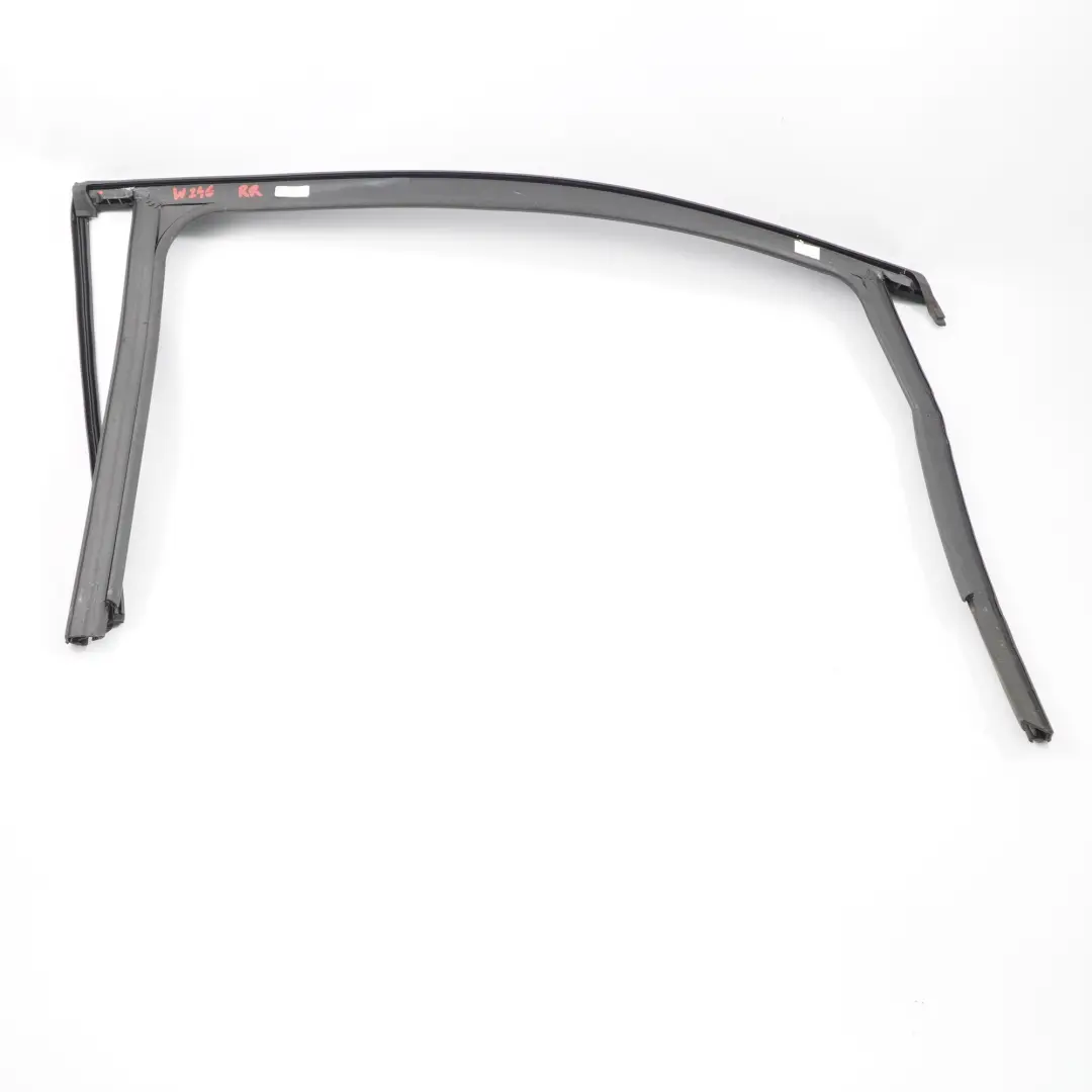 Mercedes W246 Finestra tenuta Porta posteriore destra Guarnizione - SKU A2467350800 - Numero di parte A2467350800