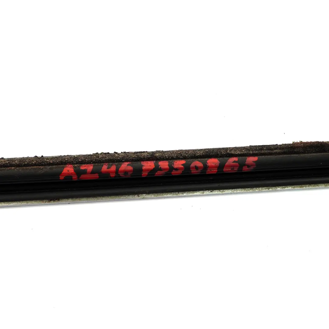 joint vitre arrière droite bande étanchéité garniture pour Mercedes W246 à propos du numéro de pièce A2467350865 Mercedes W246 joint vitre arrière droite bande étanchéité garniture - SKU A2467350865 - Numéro de pièce A2467350865