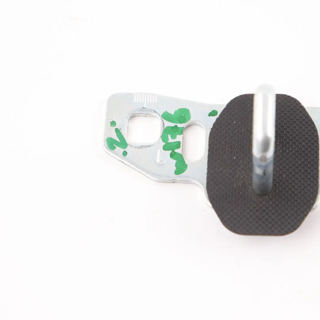 Verrouillage de hayon Mercedes W176 W246 pour à propos du numéro de pièce A2467400032 Verrouillage de hayon Mercedes W176 W246 - SKU A2467400032 - Numéro de pièce A2467400032