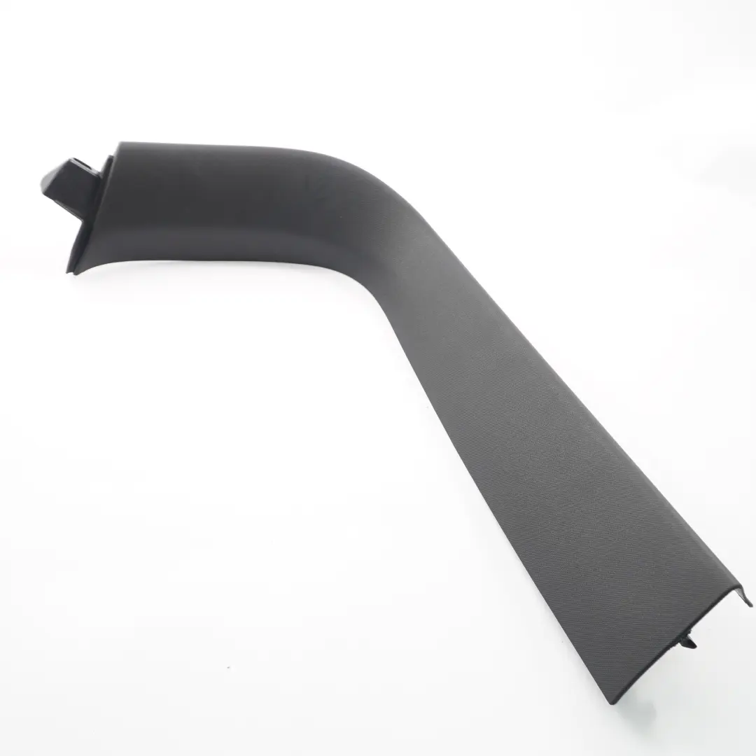 Rivestimento coperchio bagagliaio superiore destro per Mercedes W246 con numero di parte A2467400271 Mercedes W246 Rivestimento coperchio bagagliaio superiore destro - SKU A2467400271 - Numero di parte A2467400271