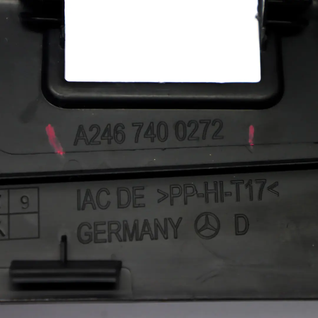 Mercedes W246 Osłona Listwa Dolna Krawędzi Progu Bagażnika - SKU A2467400272 - Numer Części A2467400272