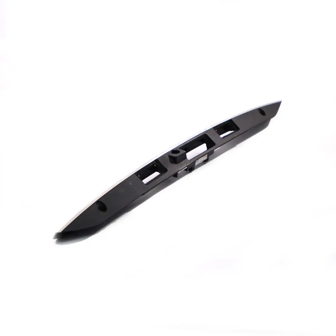 Mercedes W246 Portabagagli Maniglia Targa Maniglia Striscia Cromata - SKU A2467405700 - Numero di parte A2467405700