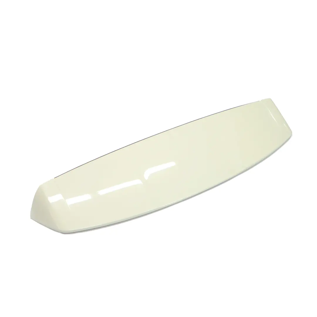 Spoiler portellone bagagliaio Bianco Calcite 650 per Mercedes W246 con numero di parte A2467900388 Mercedes W246 Spoiler portellone bagagliaio Bianco Calcite 650 - SKU A2467900388-CW - Numero di parte A2467900388