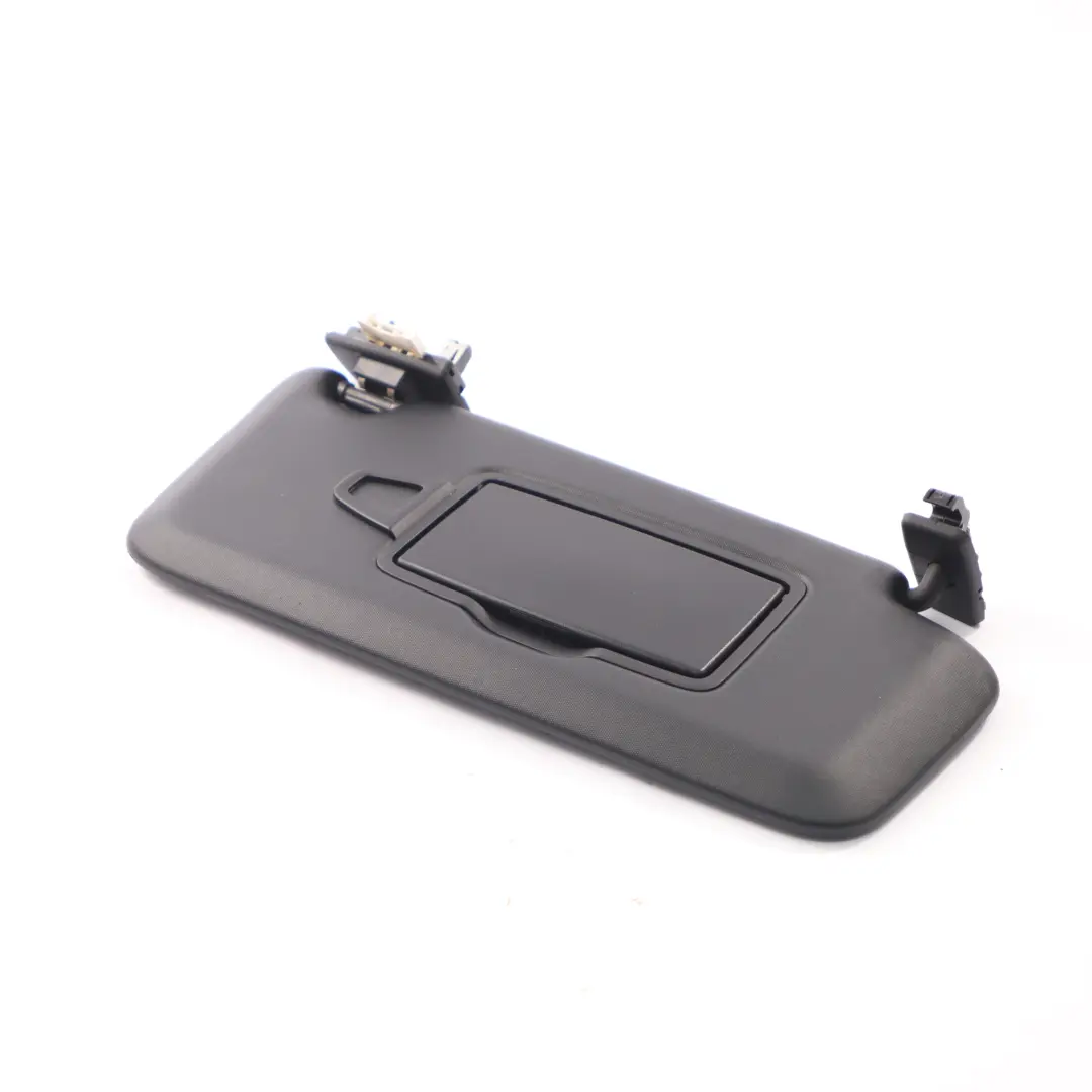  Pare-soleil Mercedes W246 Panneau de recouvrement noir du rétroviseur droit - SKU A2468100610 - Numéro de pièce A2468100610