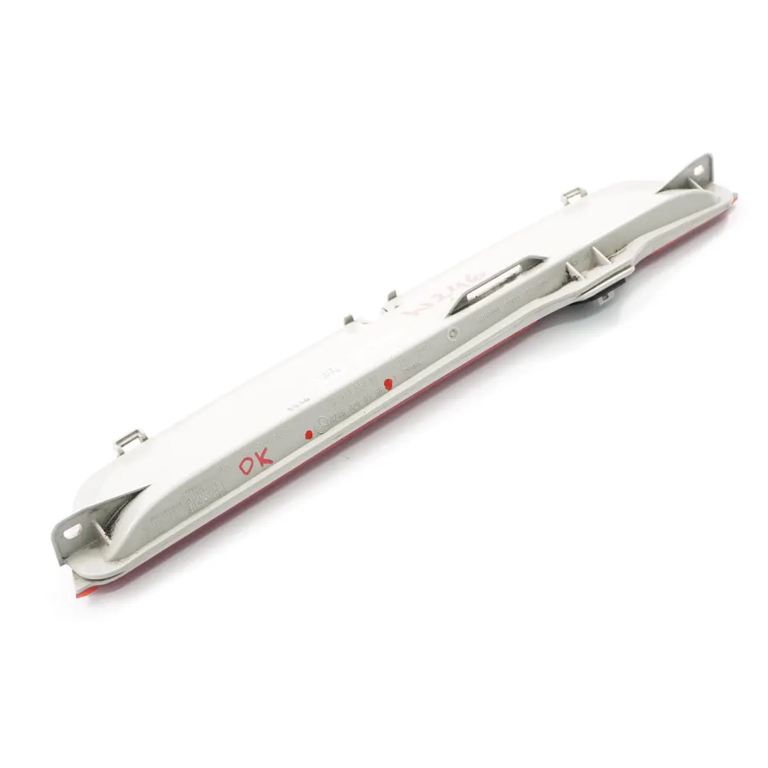 Mercedes W246 Terza luce di stop supplementare posteriore - SKU A2468200156 - Numero di parte A2468200156