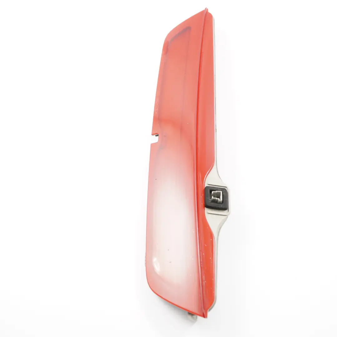 Terza luce di stop supplementare posteriore per Mercedes W246 con numero di parte A2468200156 Mercedes W246 Terza luce di stop supplementare posteriore - SKU A2468200156 - Numero di parte A2468200156