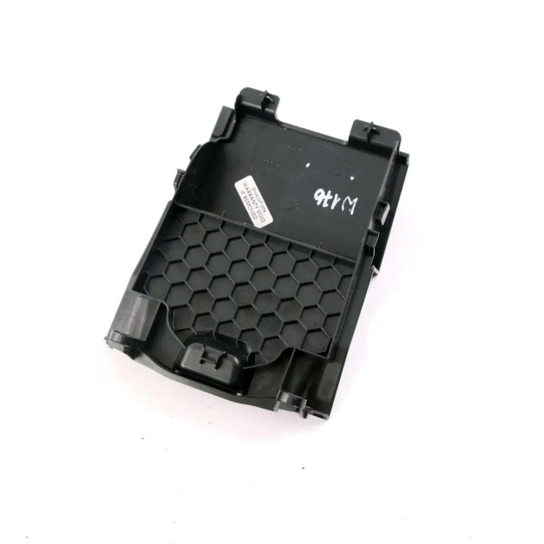 Mercedes W176 W246 Vaschetta portaoggetti console centrale Piastra fissaggio - SKU A2468230000 - Numero di parte A2468230000