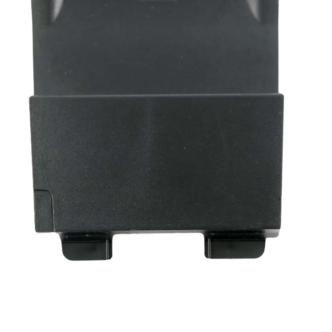 Plaque maintien plateau rangement console centrale pour Mercedes W176 W246 à propos du numéro de pièce A2468230000 Mercedes W176 W246 Plaque maintien plateau rangement console centrale - SKU A2468230000 - Numéro de pièce A2468230000