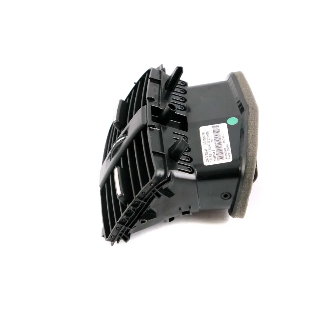 Mercedes W176 Mittel Konsole Hinten Lüftungs Düse Grill Schwarz - SKU A2468300003 - Teilenummer A2468300003