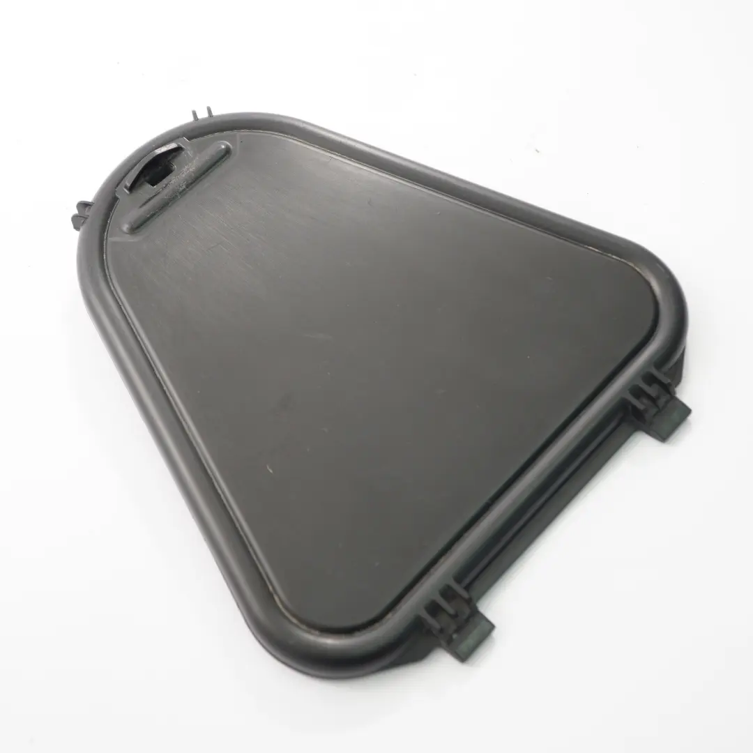 Panneau d'habillage de pare-brise avant pour Mercedes W246 à propos du numéro de pièce A2468300052 Mercedes W246 Panneau d'habillage de pare-brise avant - SKU A2468300052 - Numéro de pièce A2468300052