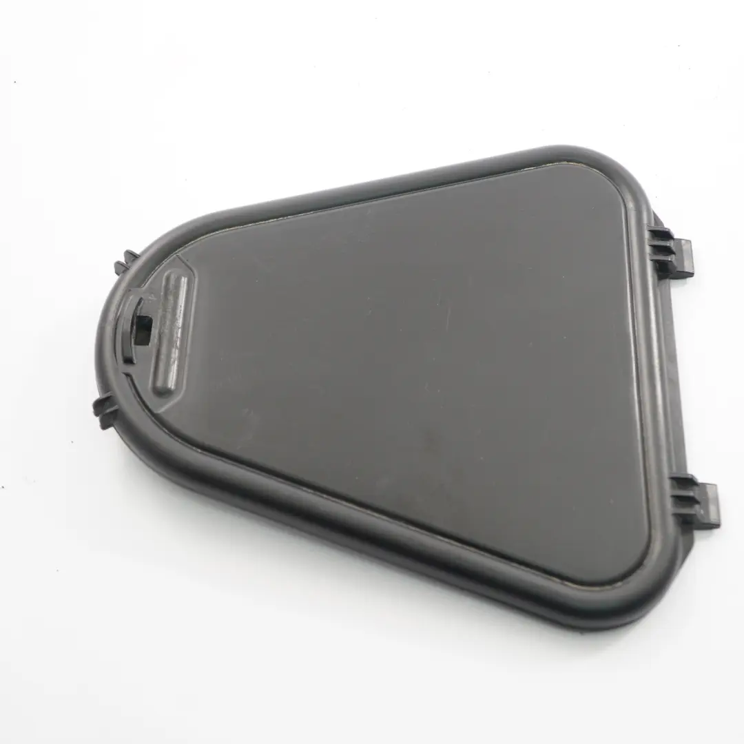 Embellecedor parabrisas delantero para Mercedes W246 con número de pieza A2468300052 Mercedes W246 Embellecedor parabrisas delantero - SKU A2468300052 - Número de pieza A2468300052