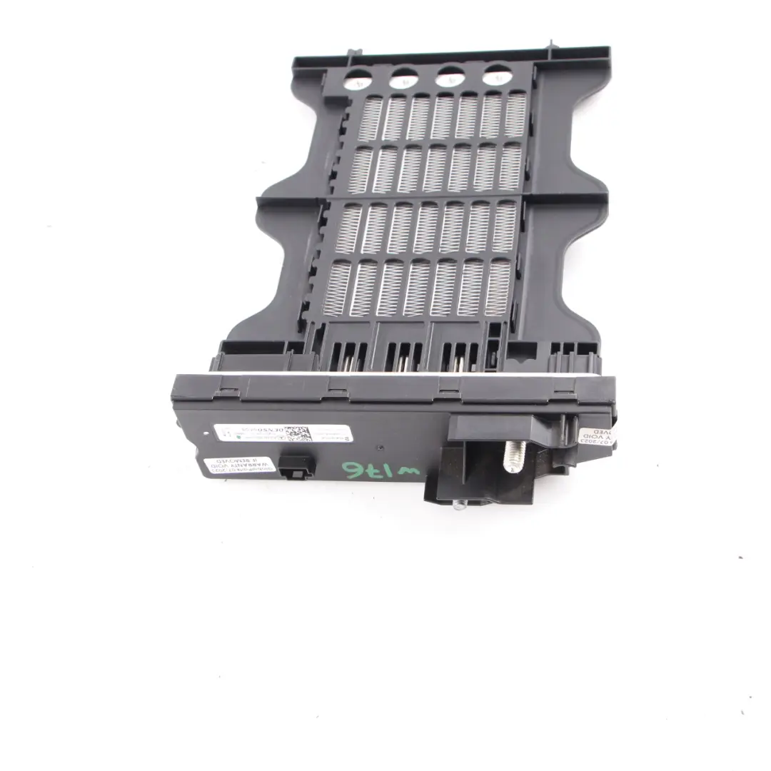 Mercedes W176 W246 Radiateur Matrix Heat Exchanger - SKU A2468300261 - Numéro de pièce A2468300261