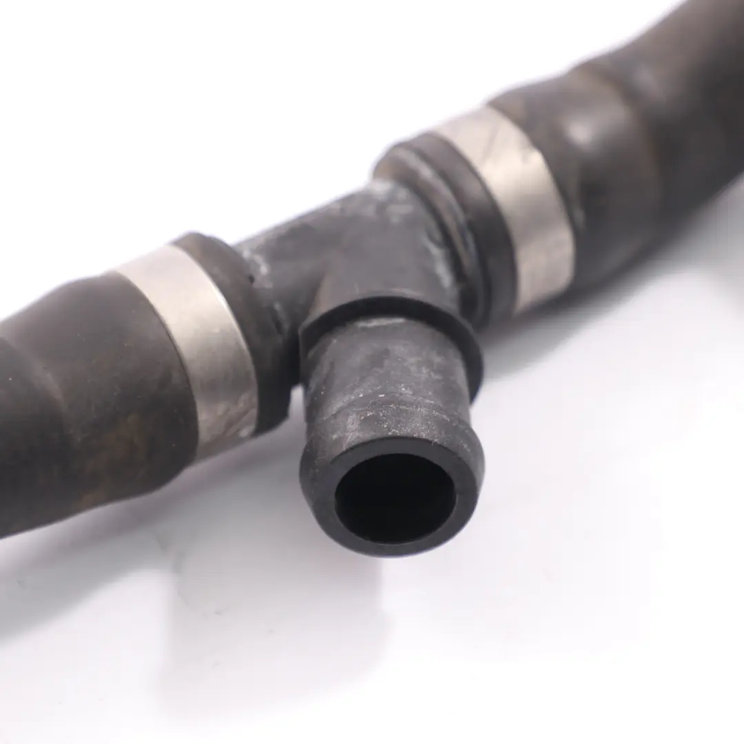 Tuyau D'Eau Mercedes W176 W246 OM651 Ligne Pompe Eau Refroidissement pour à propos du numéro de pièce A2468302896 Tuyau D'Eau Mercedes W176 W246 OM651 Ligne Pompe Eau Refroidissement - SKU A2468302896 - Numéro de pièce A2468302896