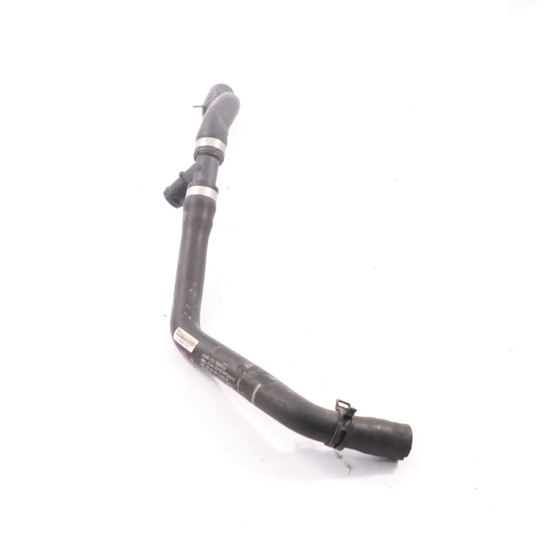 Tuyau D'Eau Mercedes W176 W246 OM651 Ligne Pompe Eau Refroidissement  - SKU A2468302896 - Numéro de pièce A2468302896