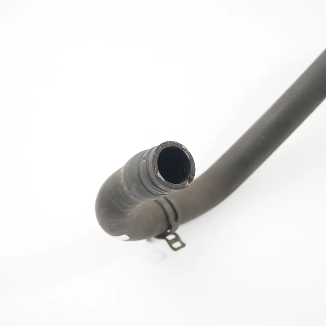  Tuyau d'eau Mercedes C117 W176 W246 Tuyau de chauffage - SKU A2468303296 - Numéro de pièce A2468303296