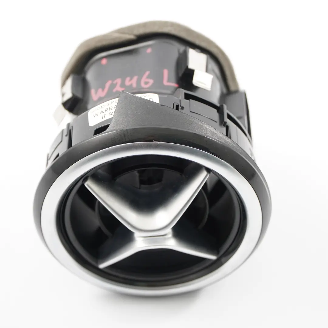 Salpicadero Izquierdo Boquilla Ventilación Silver para Mercedes W246 con número de pieza A2468303900 Mercedes W246 Salpicadero Izquierdo Boquilla Ventilación Silver - SKU A2468303900 - Número de pieza A2468303900