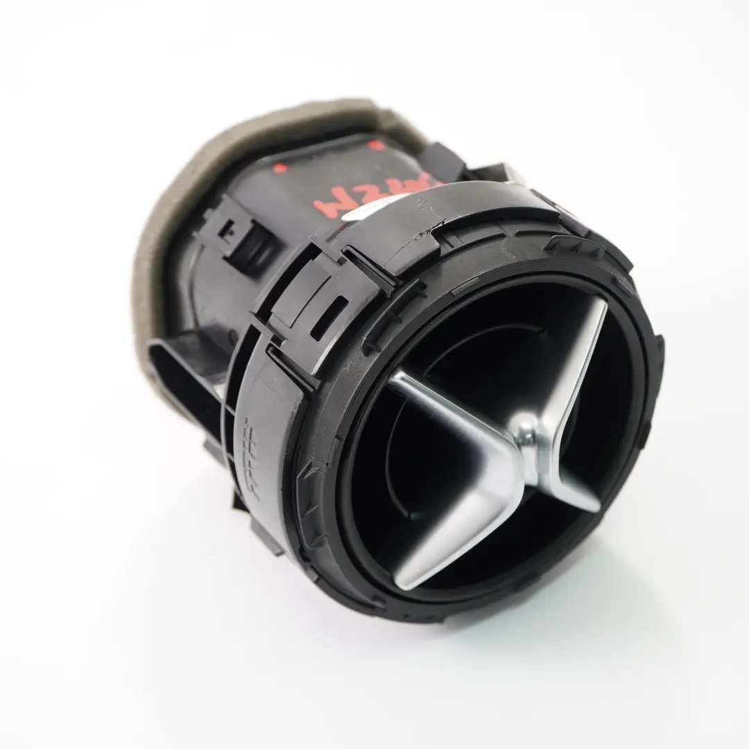 Dashboard Right O/S Nozzle Air Vent Silver Shadow to Mercedes W246 with Part number A2468304000 Mercedes W246 Dashboard Right O/S Nozzle Air Vent Silver Shadow - SKU A2468304000 - Part number A2468304000