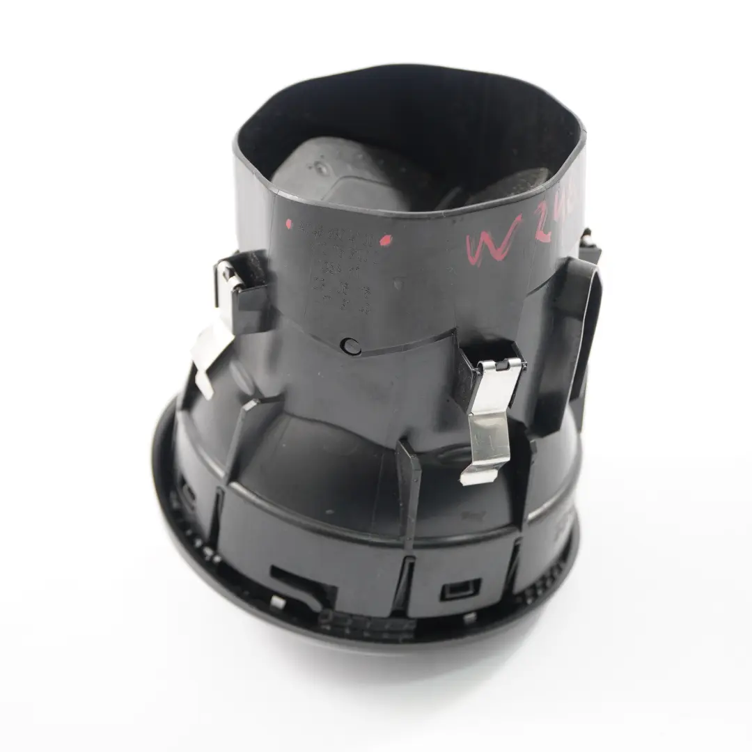 Armaturenbrett Mitte Düse Entlüftung Silver Shadow für Mercedes W246 mit Teilenummer A2468304100 Mercedes W246 Armaturenbrett Mitte Düse Entlüftung Silver Shadow - SKU A2468304100 - Teilenummer A2468304100