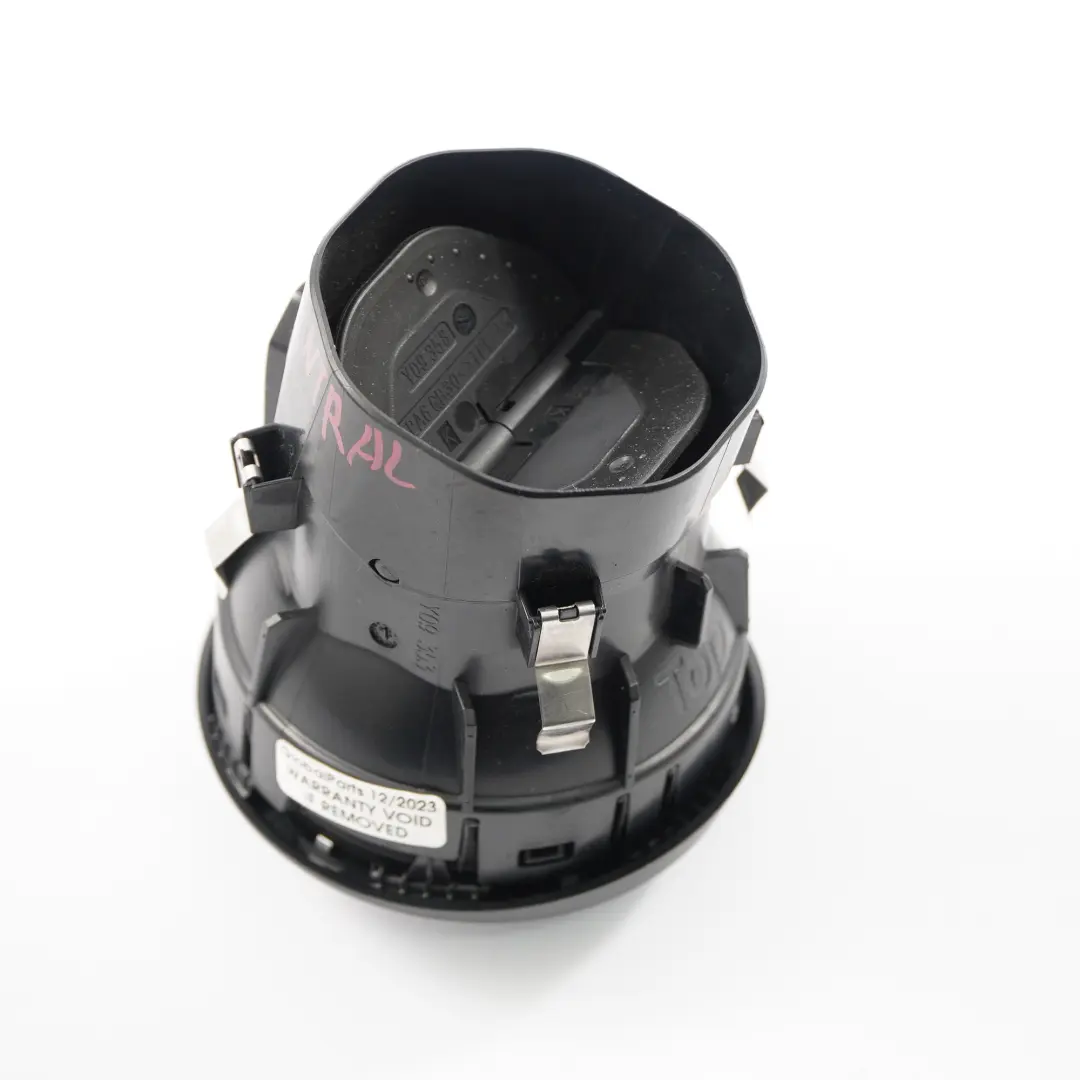 Mercedes W246 Dashboard Centre Nozzle Air Vent Silver Shadow - SKU A2468304100 - Part number A2468304100