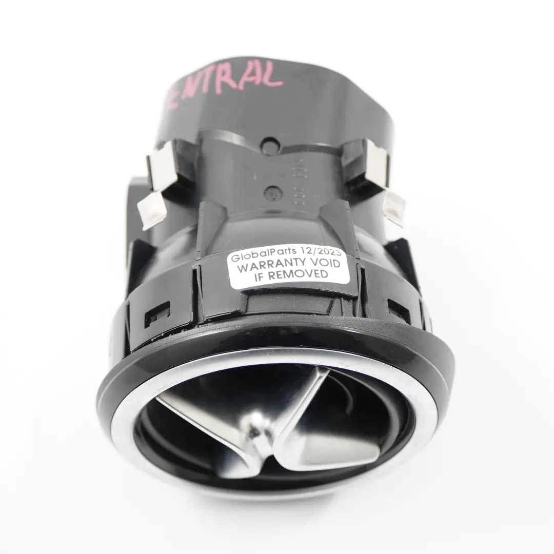 Buse centrale ventilation tableau bord Silver Shadow pour Mercedes W246 à propos du numéro de pièce A2468304100 Mercedes W246 Buse centrale ventilation tableau bord Silver Shadow - SKU A2468304100 - Numéro de pièce A2468304100