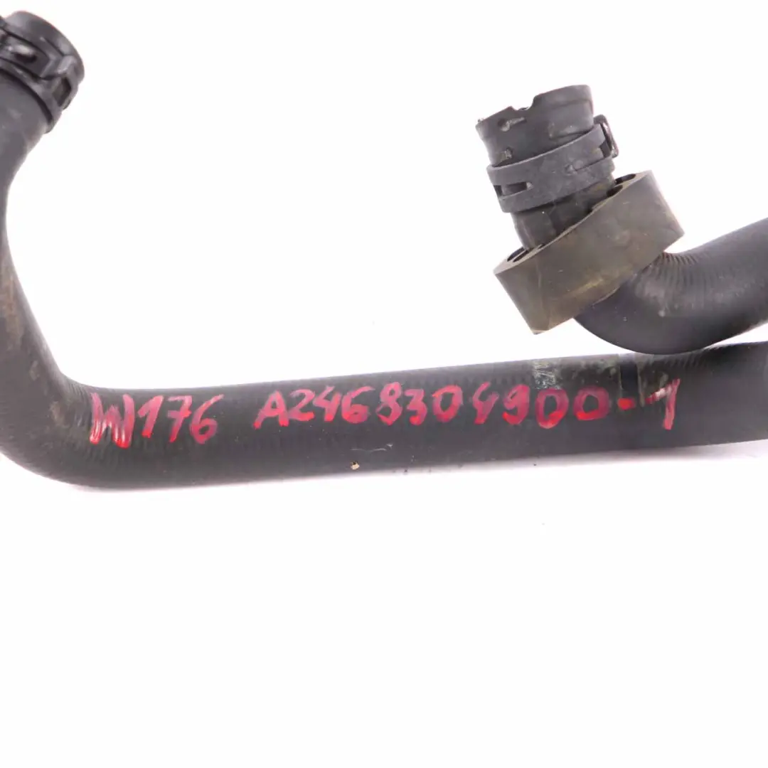 Wąż Płynu Chłodzącego do Mercedes W176 Diesel o numerze A2468304900 Mercedes W176 Diesel Wąż Płynu Chłodzącego - SKU A2468304900-1 - Numer Części A2468304900