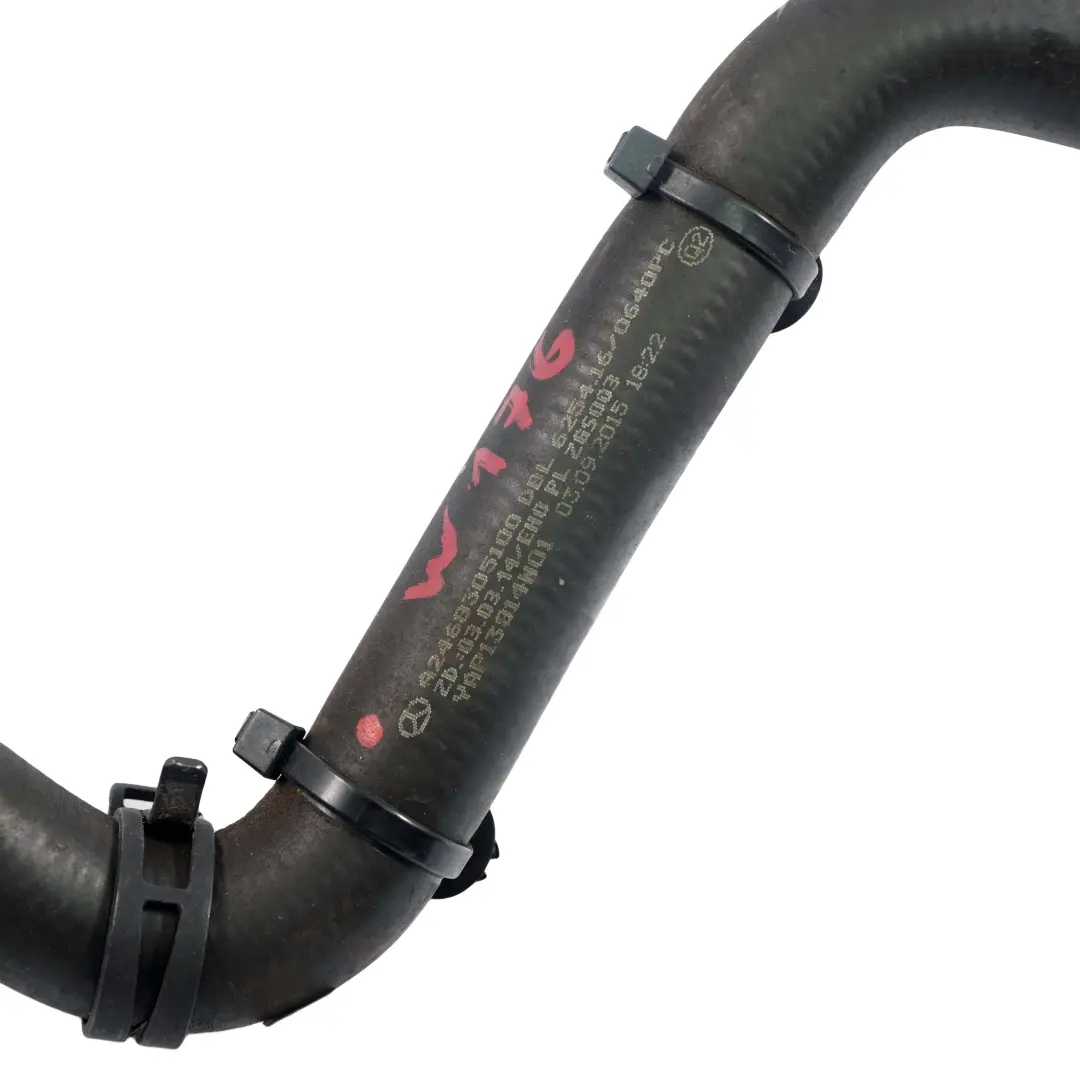 Tuyau refroidissement moteur conduite refroidissement pour Mercedes W176 à propos du numéro de pièce A2468305100 Mercedes W176 Tuyau refroidissement moteur conduite refroidissement - SKU A2468305100 - Numéro de pièce A2468305100
