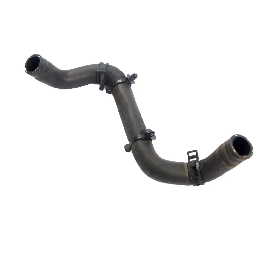 Tuyau refroidissement moteur conduite refroidissement pour Mercedes W176 à propos du numéro de pièce A2468305100 Mercedes W176 Tuyau refroidissement moteur conduite refroidissement - SKU A2468305100 - Numéro de pièce A2468305100