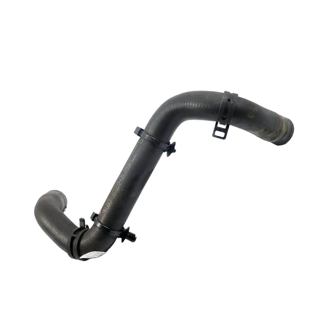 Tuyau refroidissement moteur conduite refroidissement pour Mercedes W176 à propos du numéro de pièce A2468305100 Mercedes W176 Tuyau refroidissement moteur conduite refroidissement - SKU A2468305100 - Numéro de pièce A2468305100