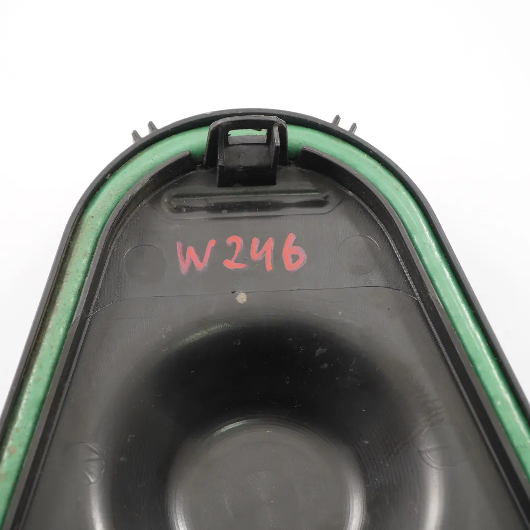 Embellecedor parabrisas delantero para Mercedes W246 con número de pieza A2468305900 Mercedes W246 Embellecedor parabrisas delantero - SKU A2468305900 - Número de pieza A2468305900