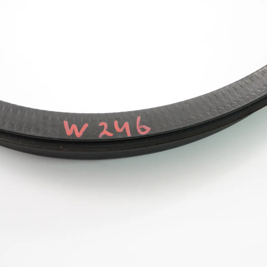 Pannello anteriore Scuttle Tempo Guarnizione di gomma per Mercedes W246 con numero di parte A2468310042 Mercedes W246 Pannello anteriore Scuttle Tempo Guarnizione di gomma - SKU A2468310042 - Numero di parte A2468310042