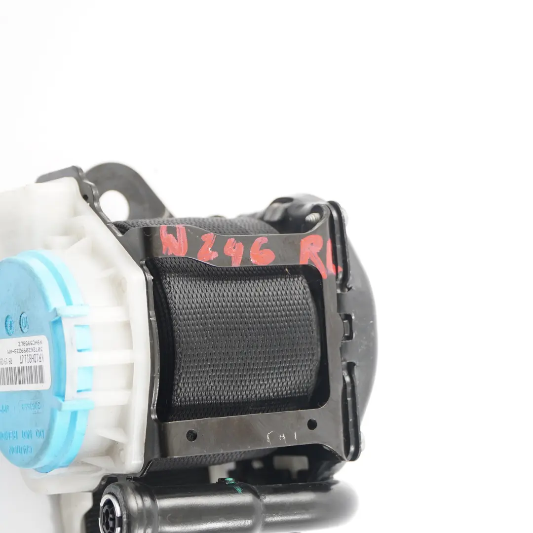 Ceinture de sécurité Mercedes W242 W246 arrière gauche Noir pour à propos du numéro de pièce A2468600000 Ceinture de sécurité Mercedes W242 W246 arrière gauche Noir - SKU A2468600000 - Numéro de pièce A2468600000
