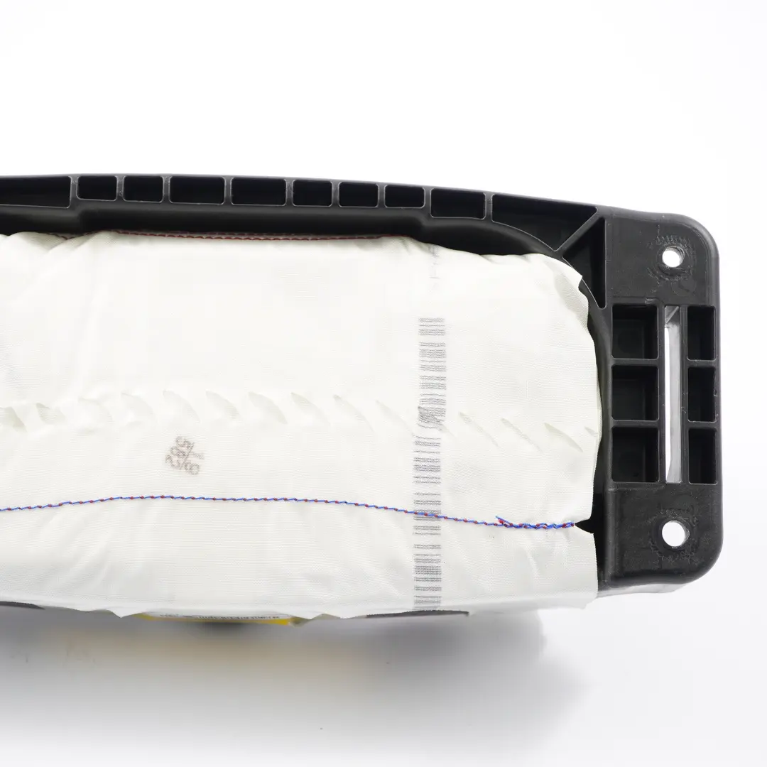 Mercedes W246 Salpicadero Módulo Aire Lado Pasajero Lado Salpicadero - SKU A2468600402 - Número de pieza A2468600402