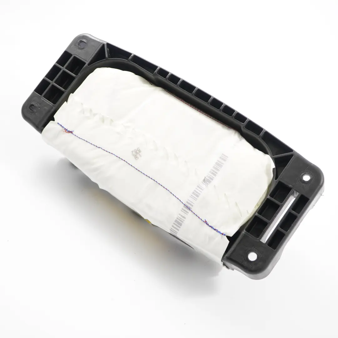 Dashboard Air Module Passenger Side Dash Side Unit to Mercedes W246 with Part number A2468600402 Mercedes W246 Dashboard Air Module Passenger Side Dash Side Unit - SKU A2468600402 - Part number A2468600402