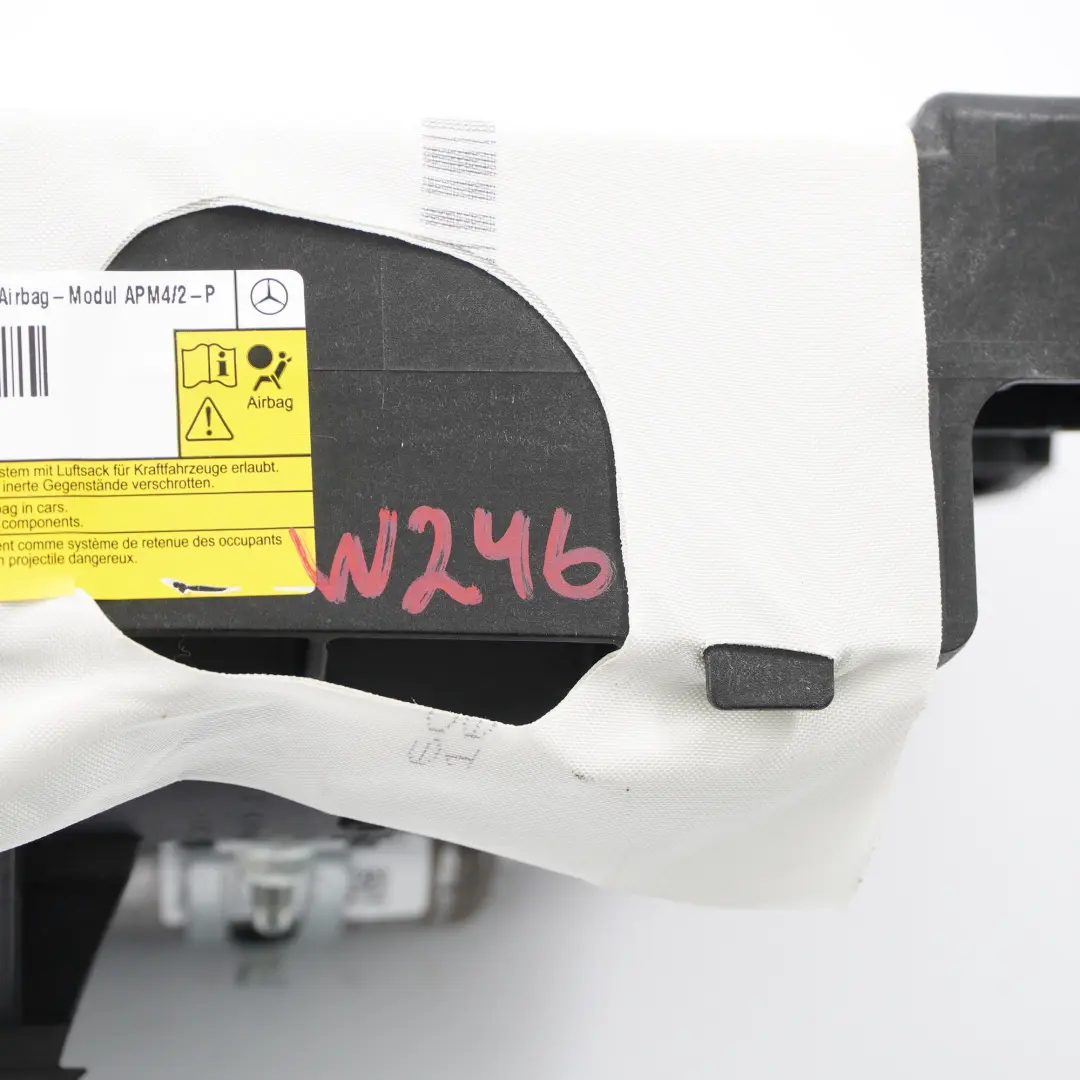 Mercedes W246 Dashboard Air Module Passenger Side Dash Side Unit - SKU A2468600402 - Part number A2468600402